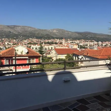 Apartments Kudelik Trogir